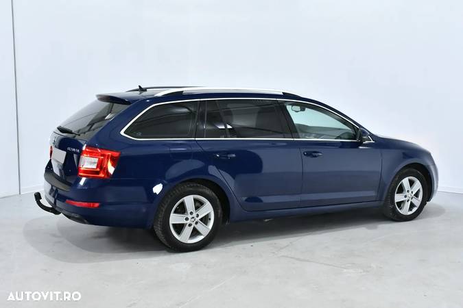 Skoda Octavia 2.0 TDI DSG Ambition - 2