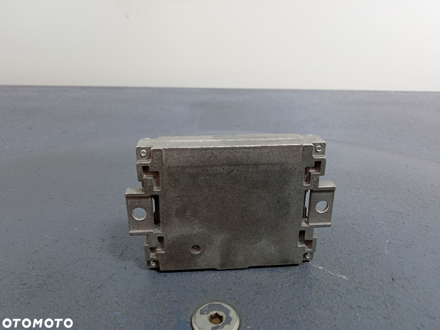 AUDI A6 C8 4K WZMACNIACZ ANTENOWY 4N0035456D - 2