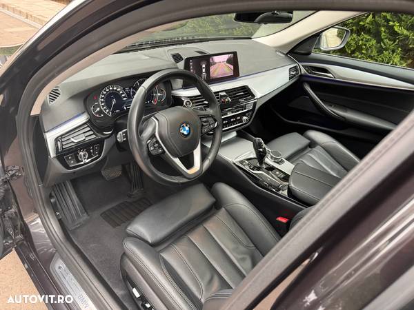 BMW Seria 5 520d Aut. - 12