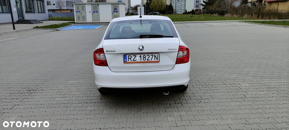 Skoda RAPID - 6