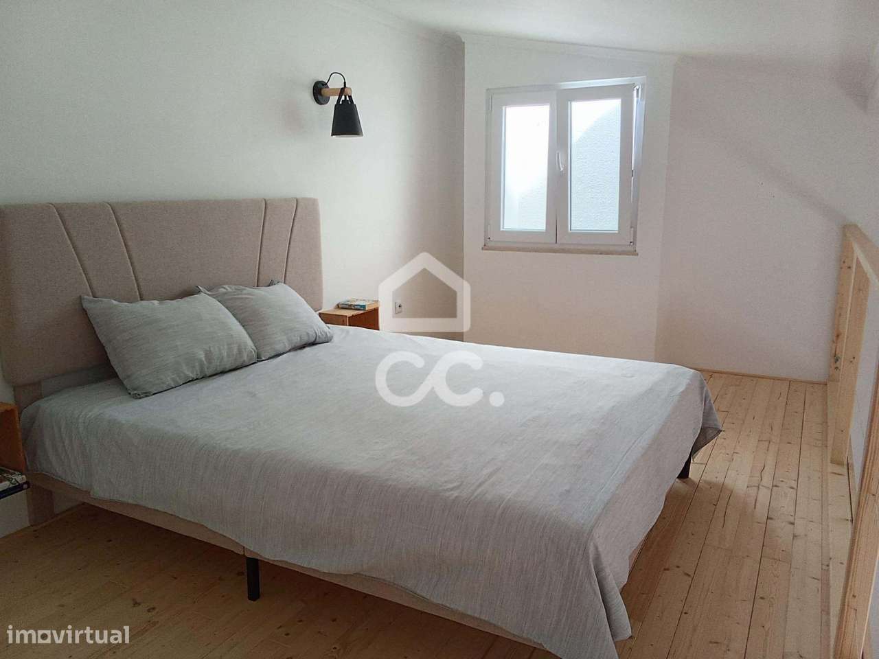 Armazém remodelado e convertido em estúdio moderno – Olho Marinho, Óbi-15