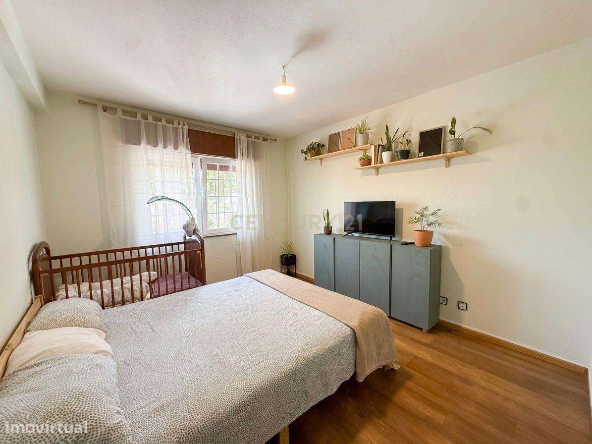 Moradia T4  em Vendas de Azeitão com jardim - Oportunidade-20
