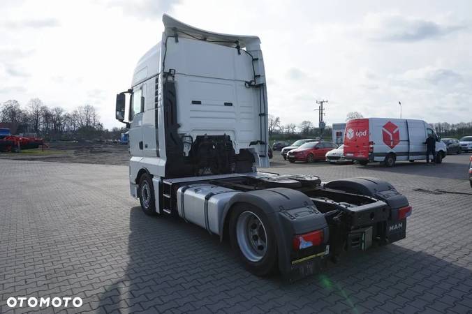 MAN TGX 18.460 LOW-DECK RETARDER ACC * 368 000 KM * 2019 - 4