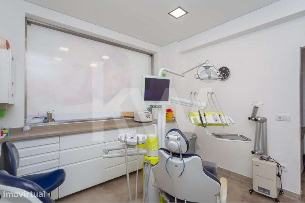 Clinica Dentária Equipada| OEIRAS | Oportunidade Única de Investimento - Grande imagem: 4/28