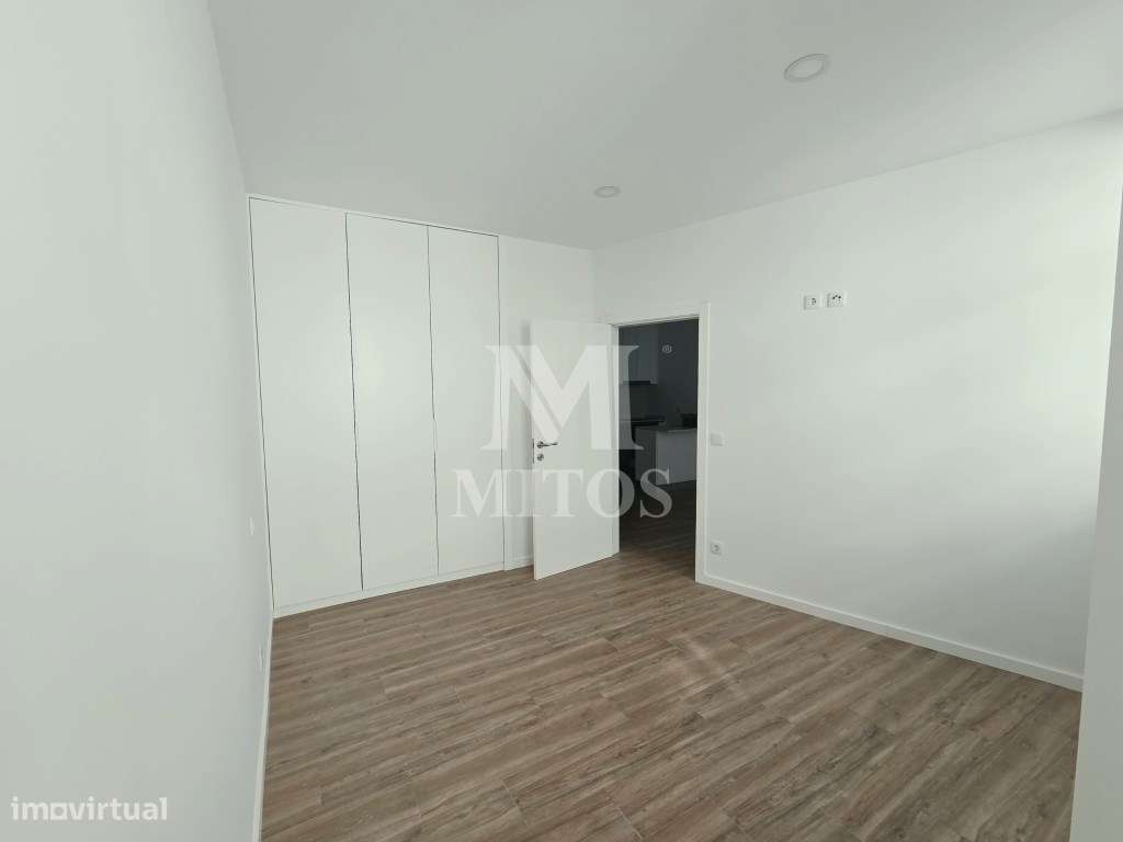 Apartamento T1+1 para venda no centro da cidade-5