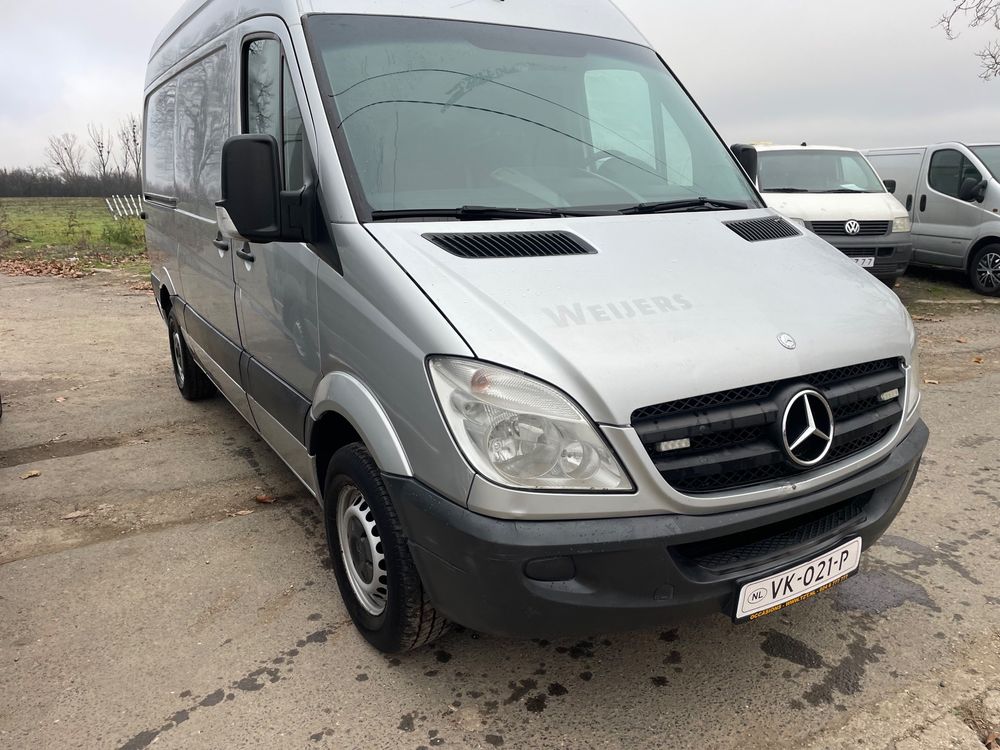 Mercedes-Benz Sprinter 2012