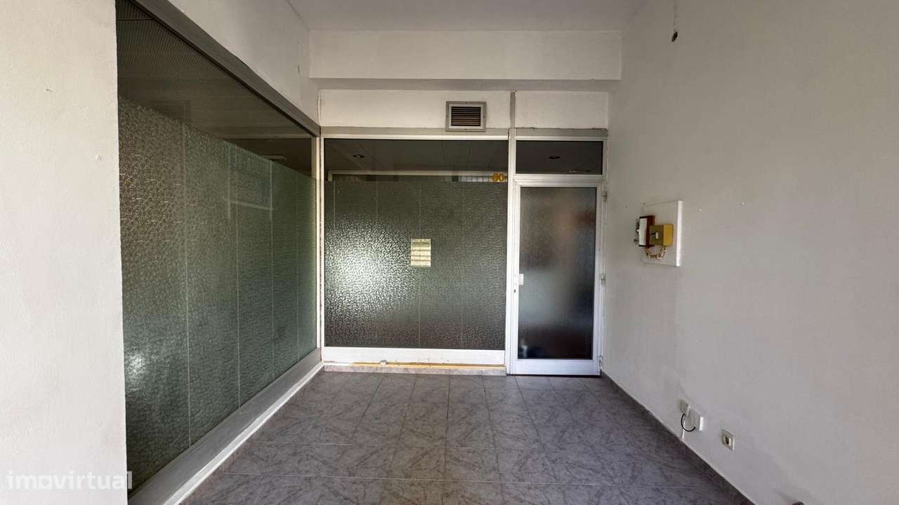 Loja no centro de Loulé  - 39.000€ - Grande imagem: 4/6