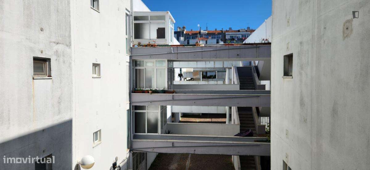 Quarto - localizado em Alvalade Lisbon - Grande imagem: 5/9