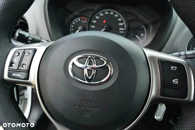 Toyota Yaris 1.5 Active - 19