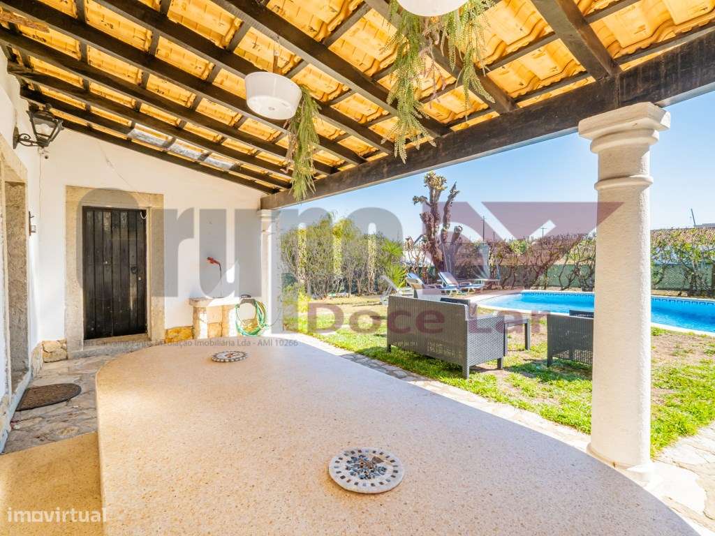Moradia Isolada T3 com Piscina em Sesimbra-7
