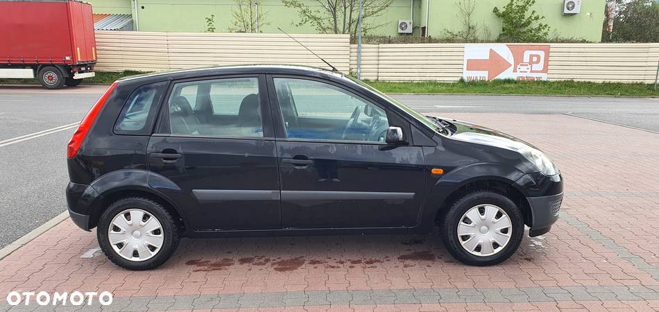 Ford Fiesta 1.3 Ambiente - 5