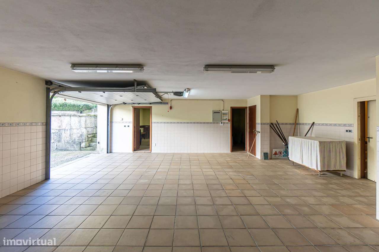 Quinta T4+1 , Moradia Térrea, 4.500 m² Terreno,  Privacidade Total-30