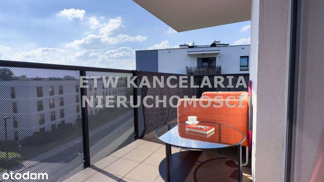 Apartament z dużym tarasem - Nowa niższa cena-1