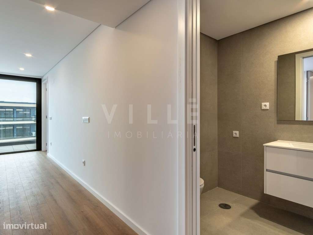 Apartamento T1+1 | 3.º e Último Piso | Varanda | 1 Lugar de Garagem...-16