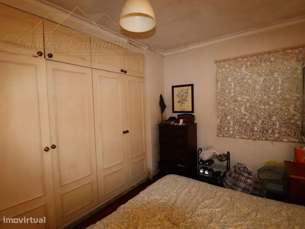 Moradia T4 com Logradouro e Garagem-5