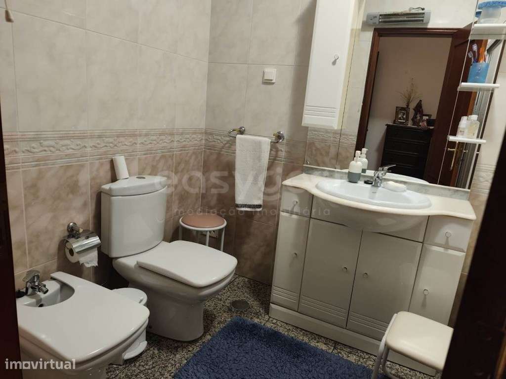 Moradia Unifamiliar T4, pronta a habitar, localizada em zona privil... - Grande imagem: 5/29