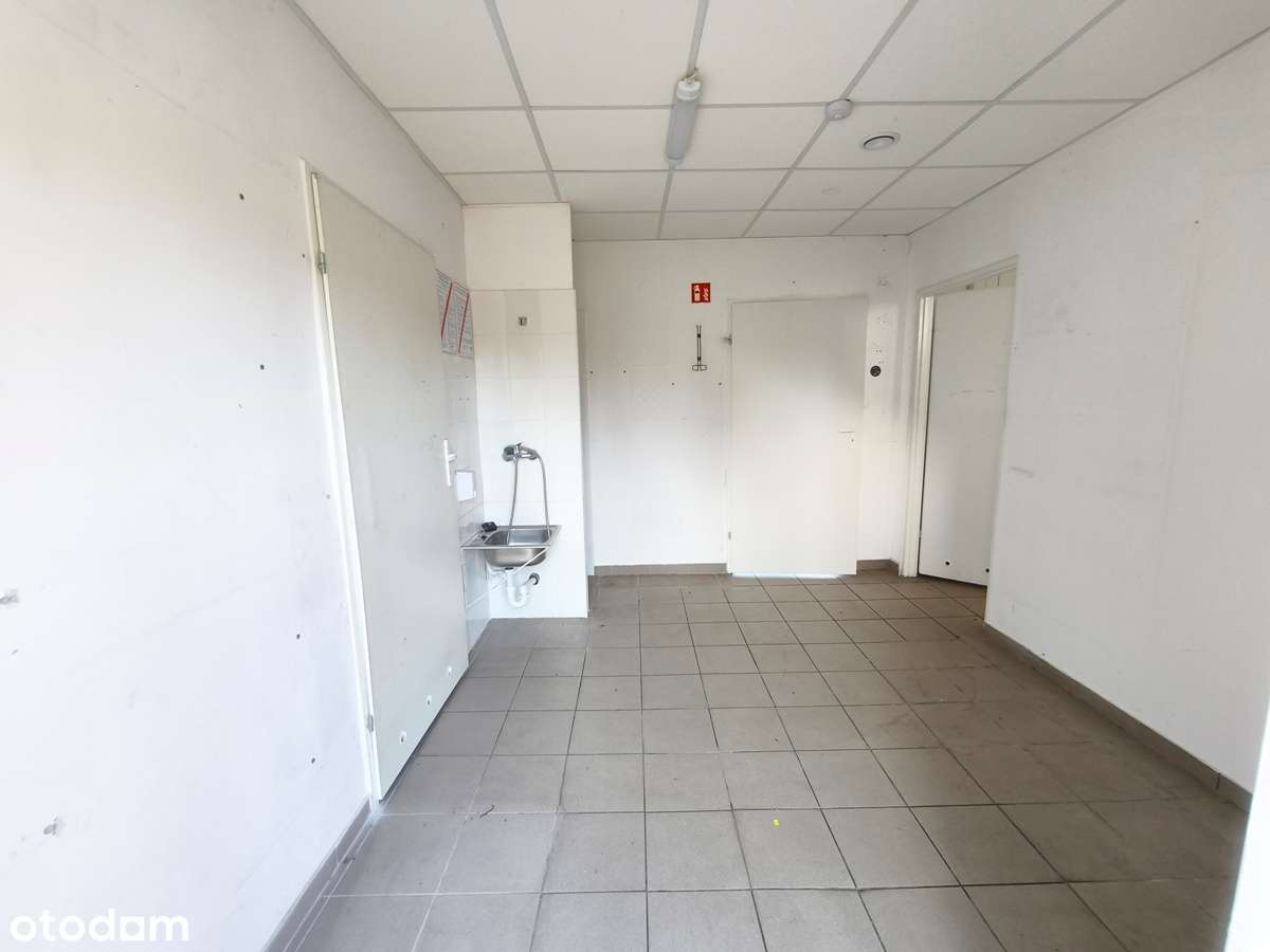 Nieruchomość handlowo-usługowa, działka 688m2, lokal 100m2-8