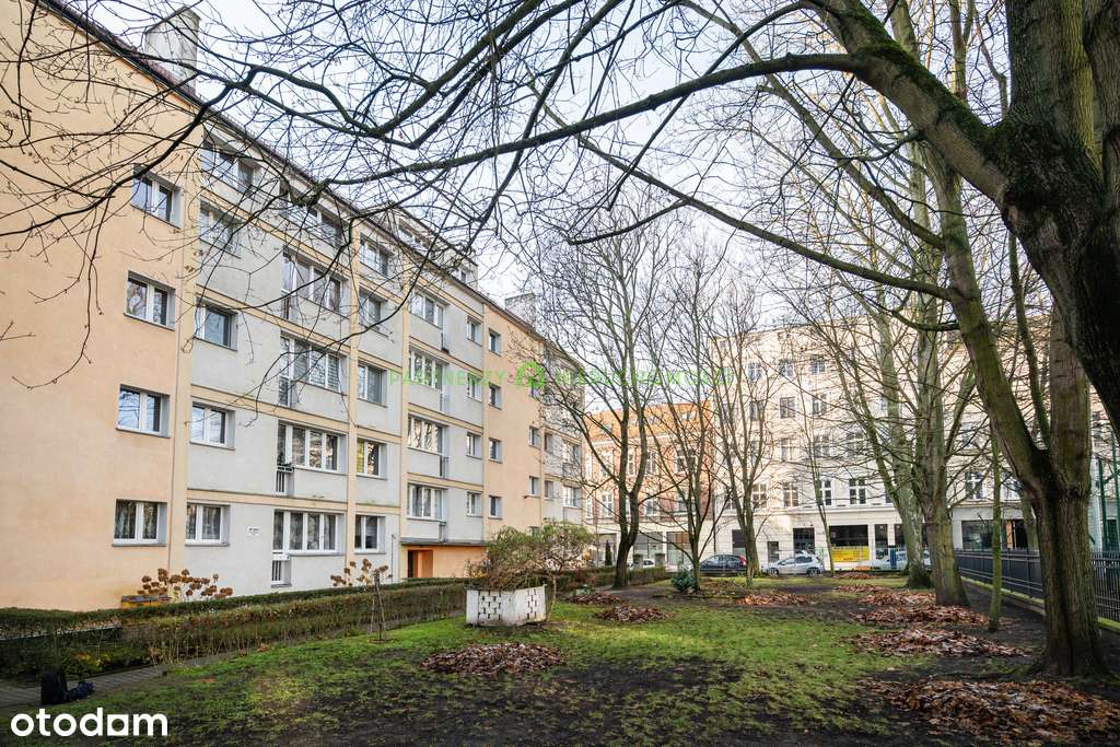 Mieszkanie przy pl. Orła Białego | balkon, piwnica-0