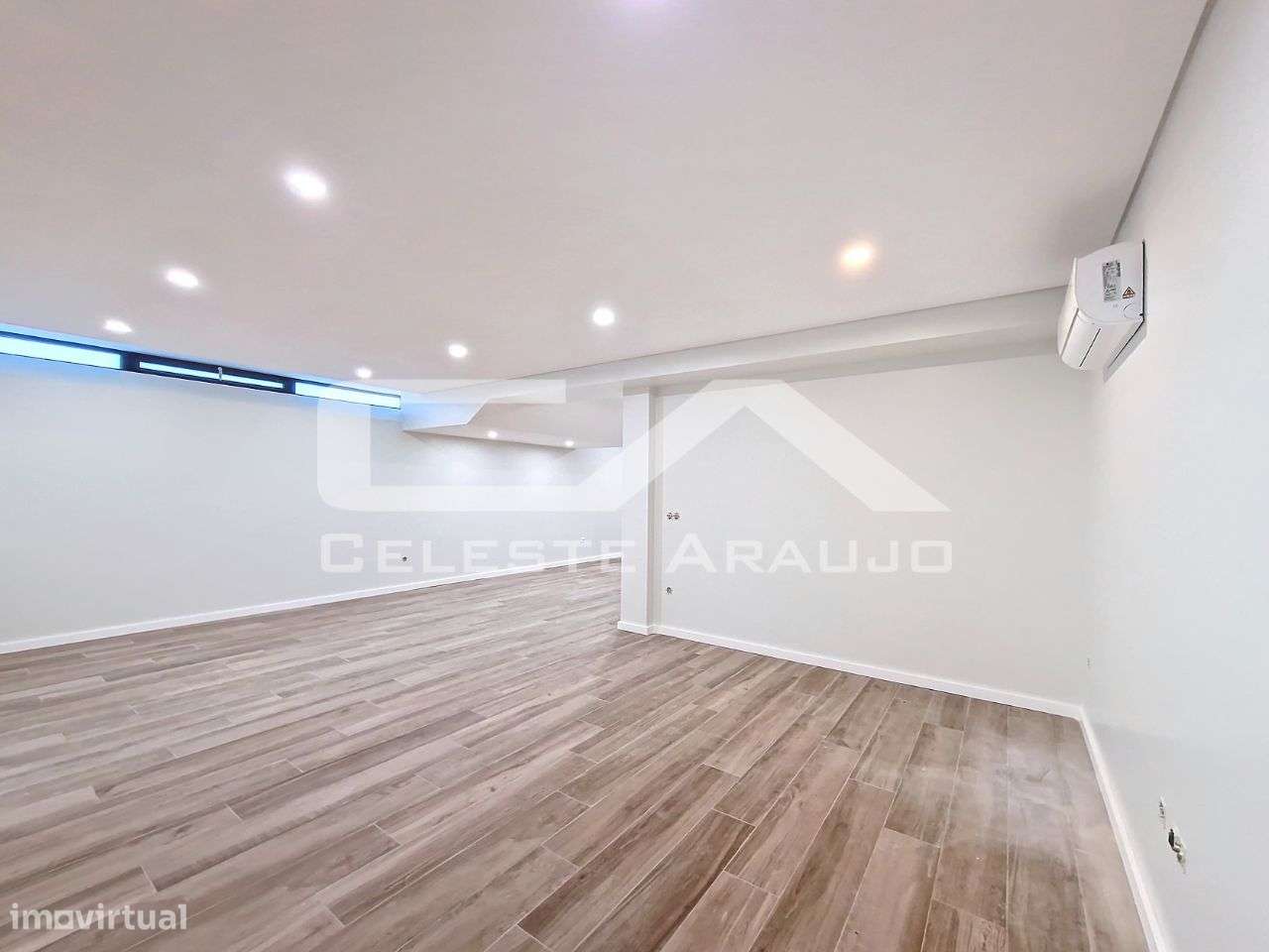 Moradia T3+1 Nova em Espinho-38