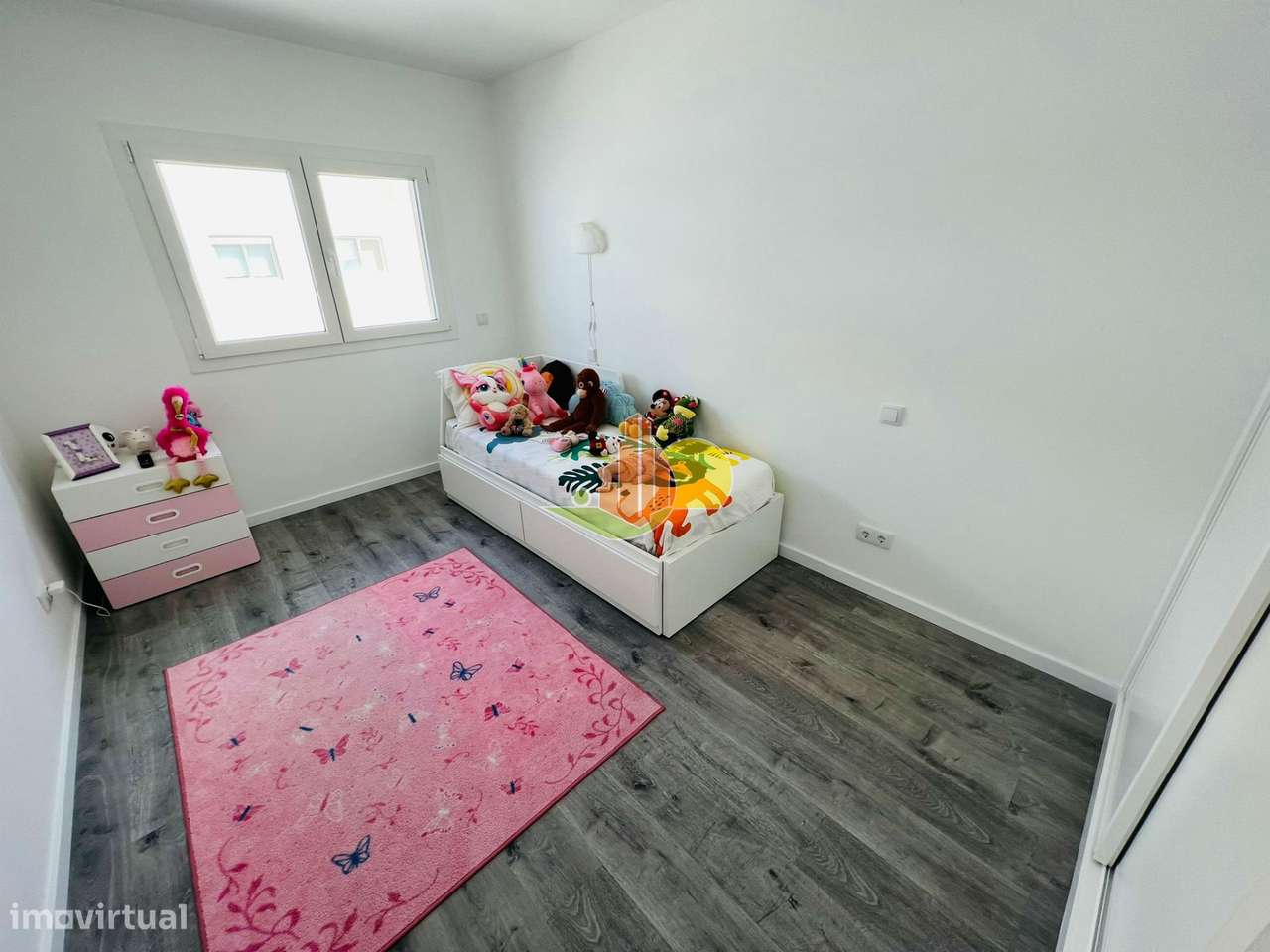 T2 c/ Garagem - Condomínio c/ Piscina-13