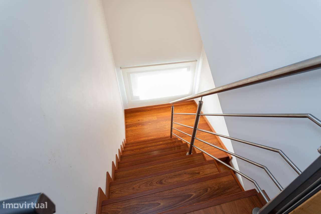 Oportunidade única: Moradia Isolada de Sonho em Famões: Conforto, Mode-18