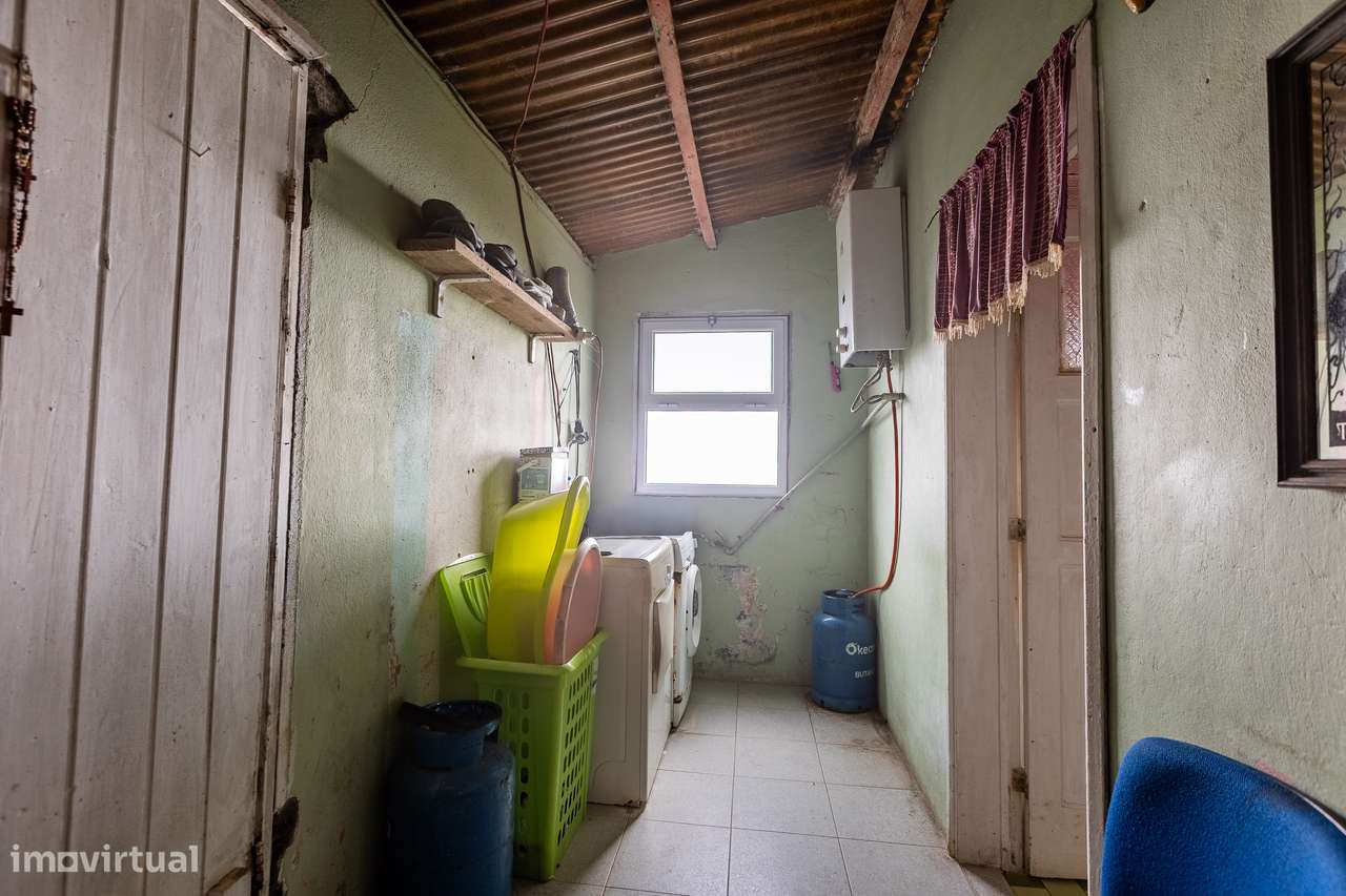 Moradia T2 - Feteiras-10