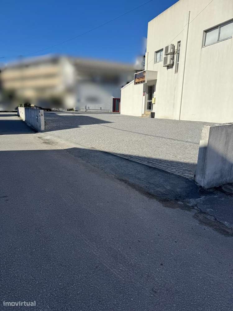 Armazém para aluguer - RIBEIRÃO - V.N.FAMALICÃO - Grande imagem: 3/4