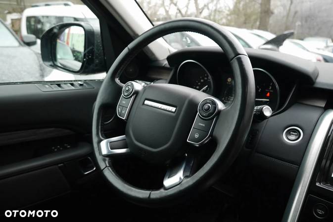 Land Rover Discovery V 2.0 SD4 HSE Luxury - 12