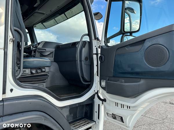 Volvo FM 410 8X2  org 202Tkm. HMF 735 - 17