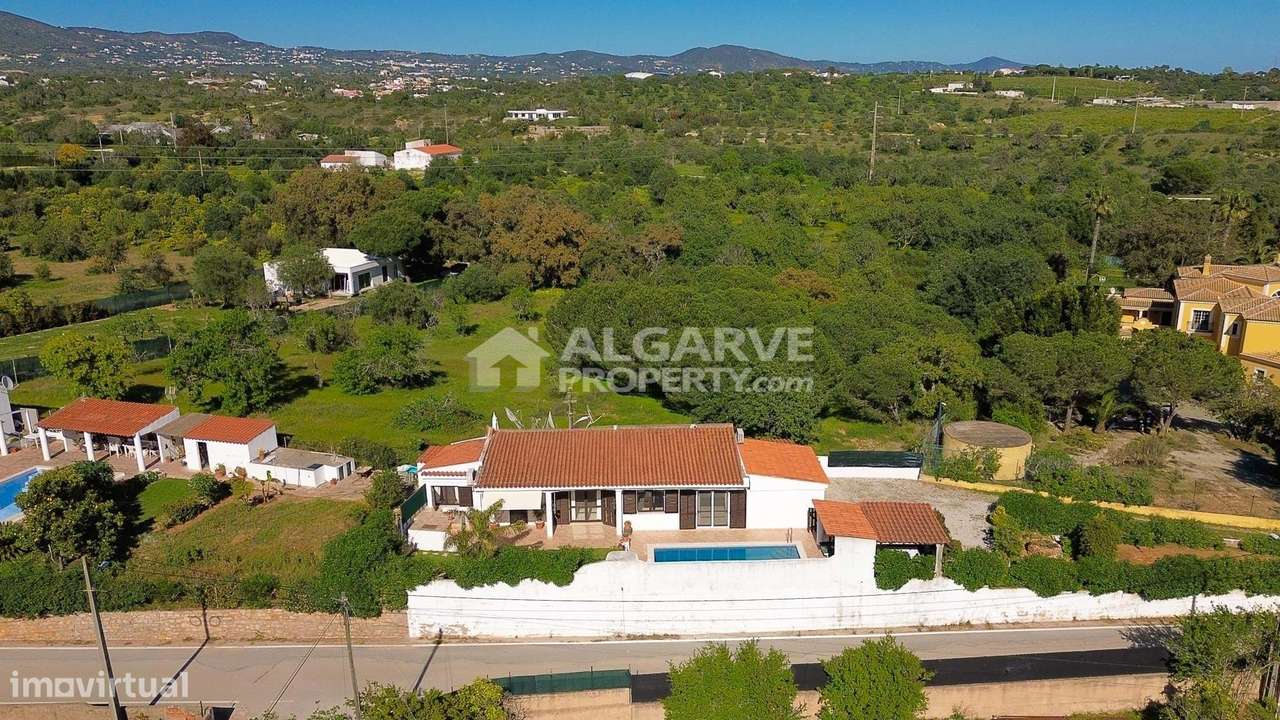 Moradia térrea em lote privado com três quartos perto golfe da Quinta-34