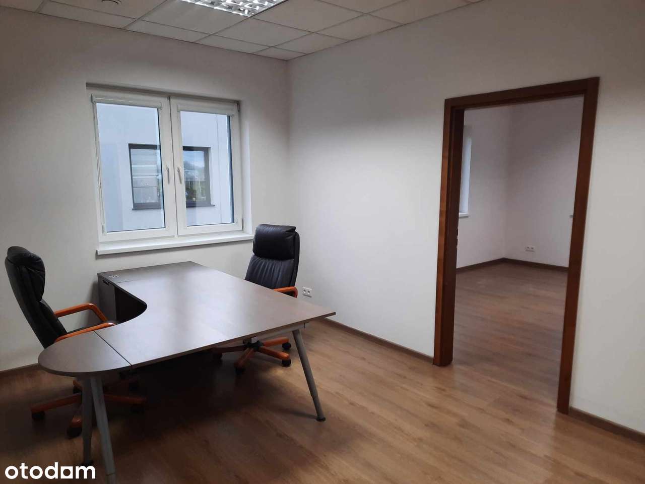 Wynajmę lokal  biurowy 32 m² Rumia - Pełny obrazek: 4/8