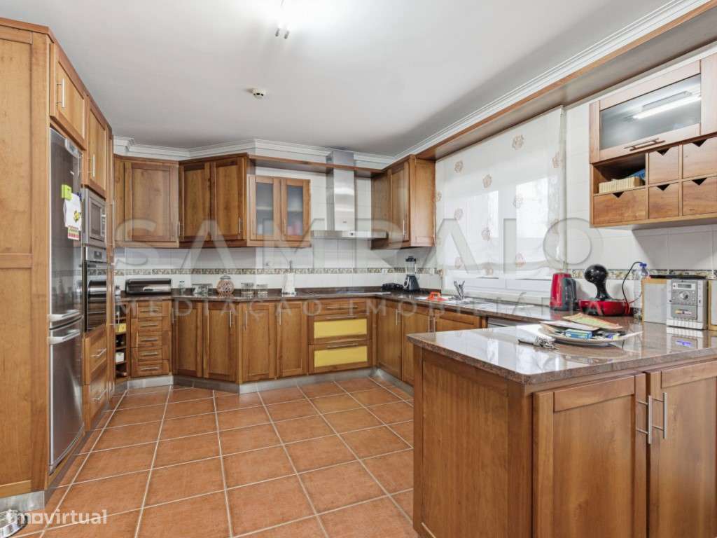 Moradia T4 - Jovim!-28