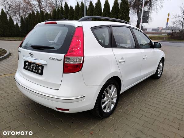 Hyundai I30 1.6 CRDi Comfort World Cup - 8