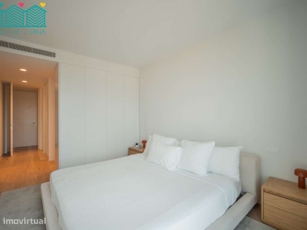 Apartamento T4 com Lugares de Garagem no Centro de Lisboa-29