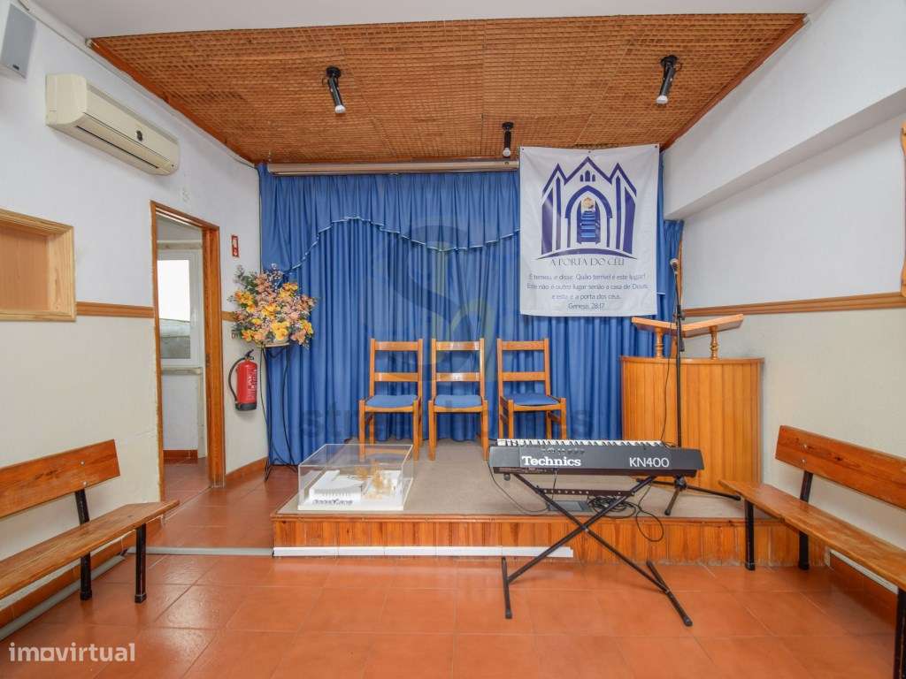 Loja com possibilidade de passar a habitação - Grande imagem: 5/23