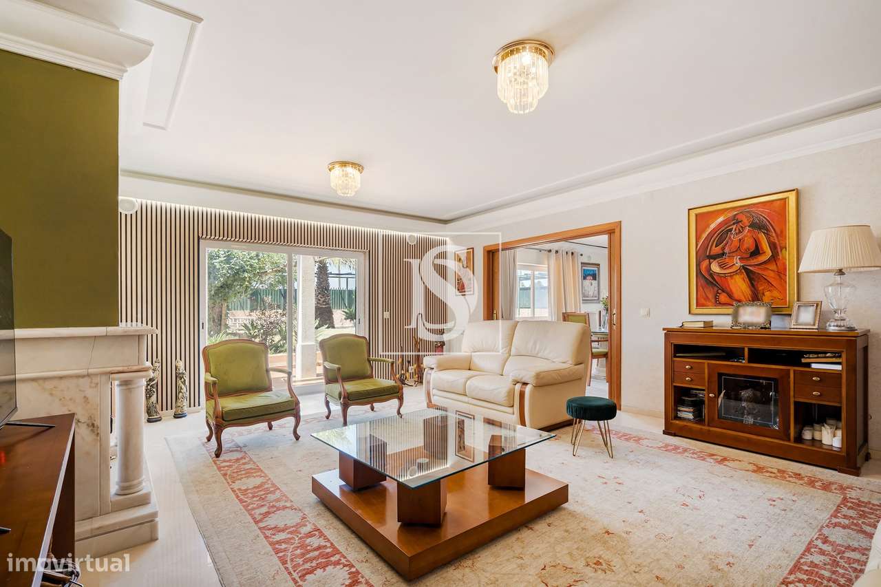 Moradia T5 em Manique de Cima com 3 Pisos - Grande imagem: 5/25