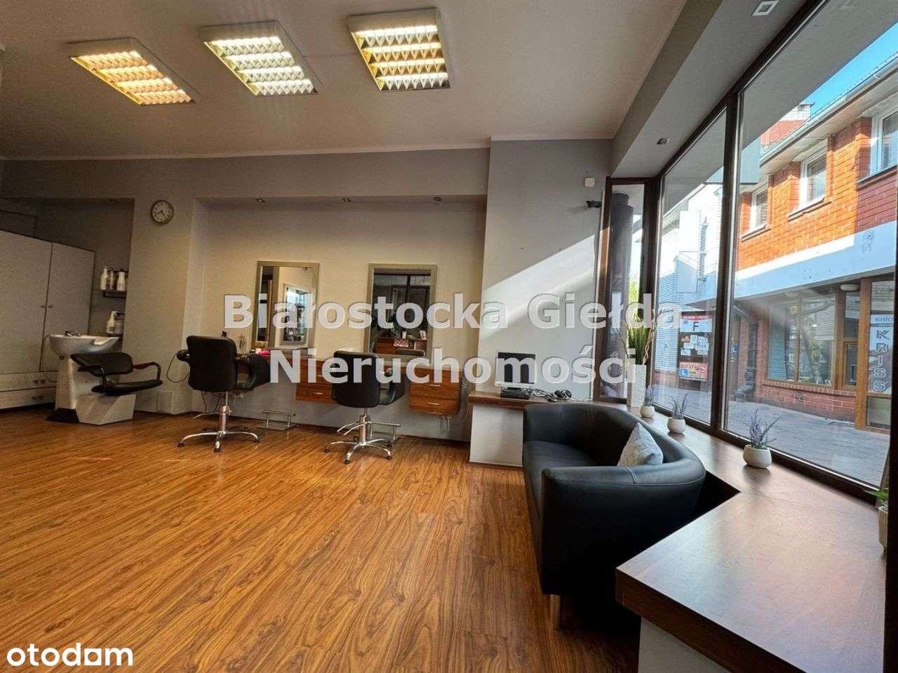 Lokal pod działalność usługową-handlowo-biurową-4