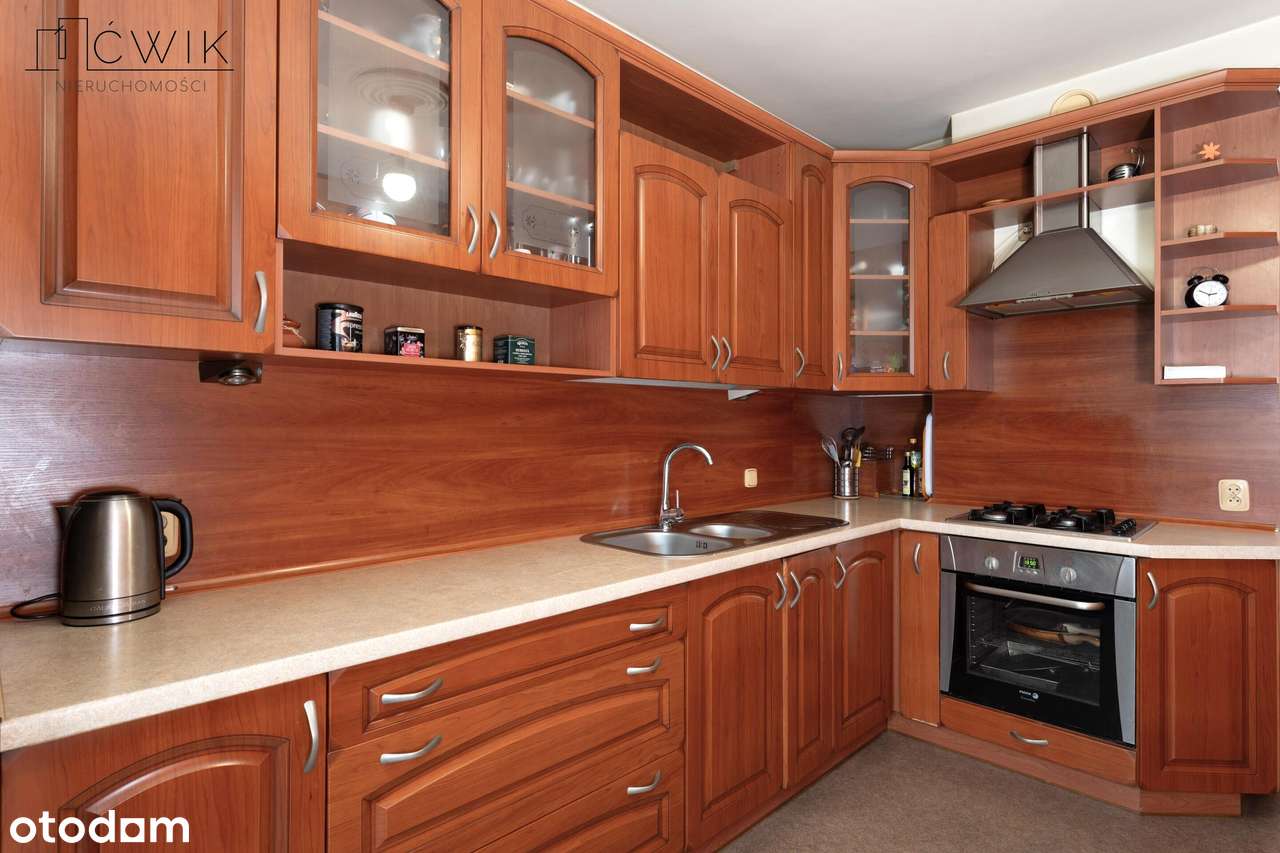 Dom gotowy do zamieszkania - 600 m od PKP!-5