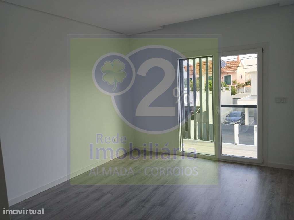 Moradia T3+1, próximo de espaços verdes-9