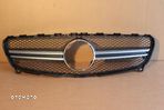 Atrapa Grill Mercedes A-klasa 176 A45 AMG OE A1768880100 - 1