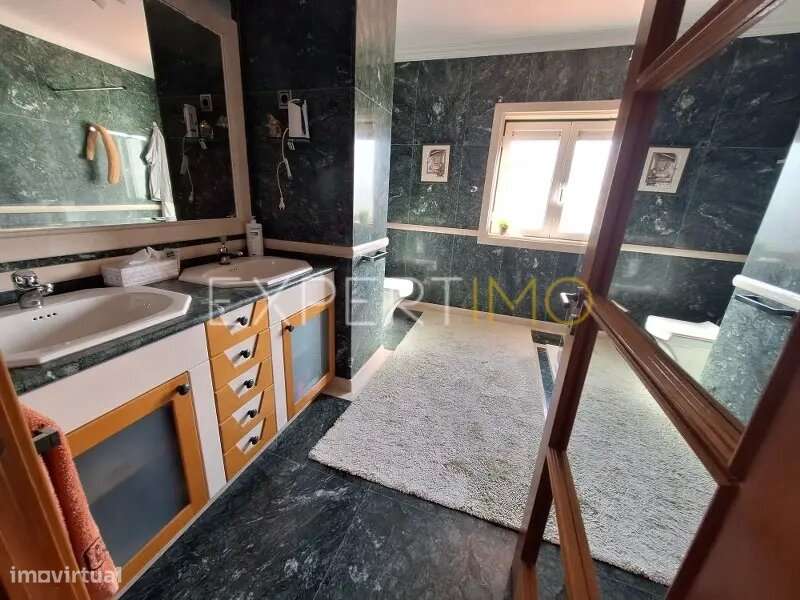 Moradia T4 com piscina em São Martinho do Porto - Alcobaça - Grande imagem: 5/25