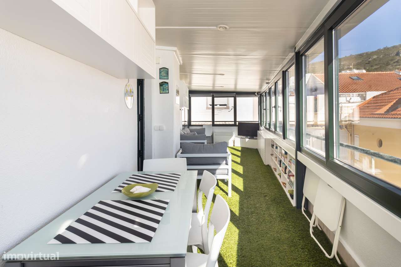 T4+1 Duplex em Primeira com 250m2, Linha de Mar | Sesimbra-25