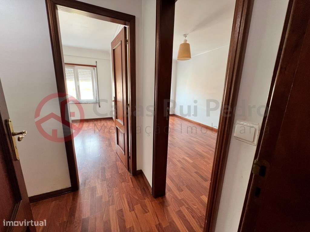 Apartamento T3 com garagem e arrecadação em Santa Marta do Pinhal, ...-20