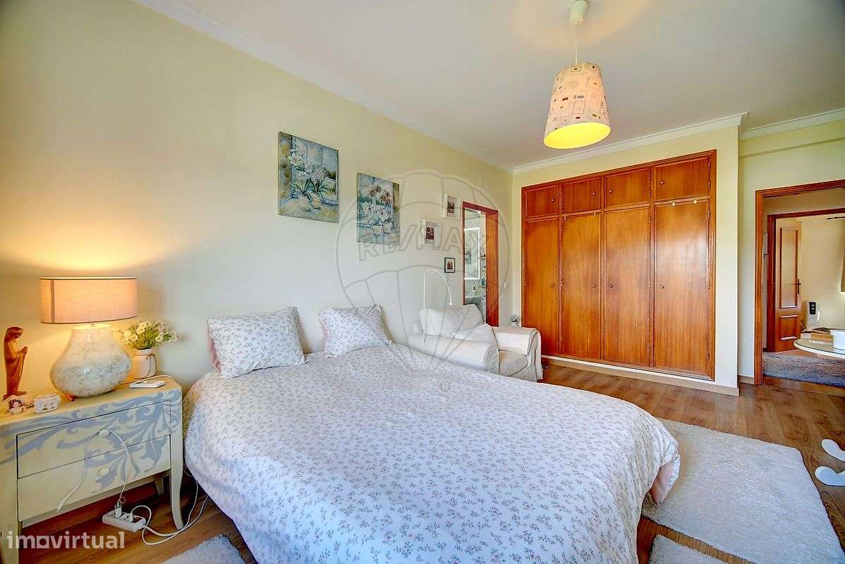 Moradia T4 para venda-26