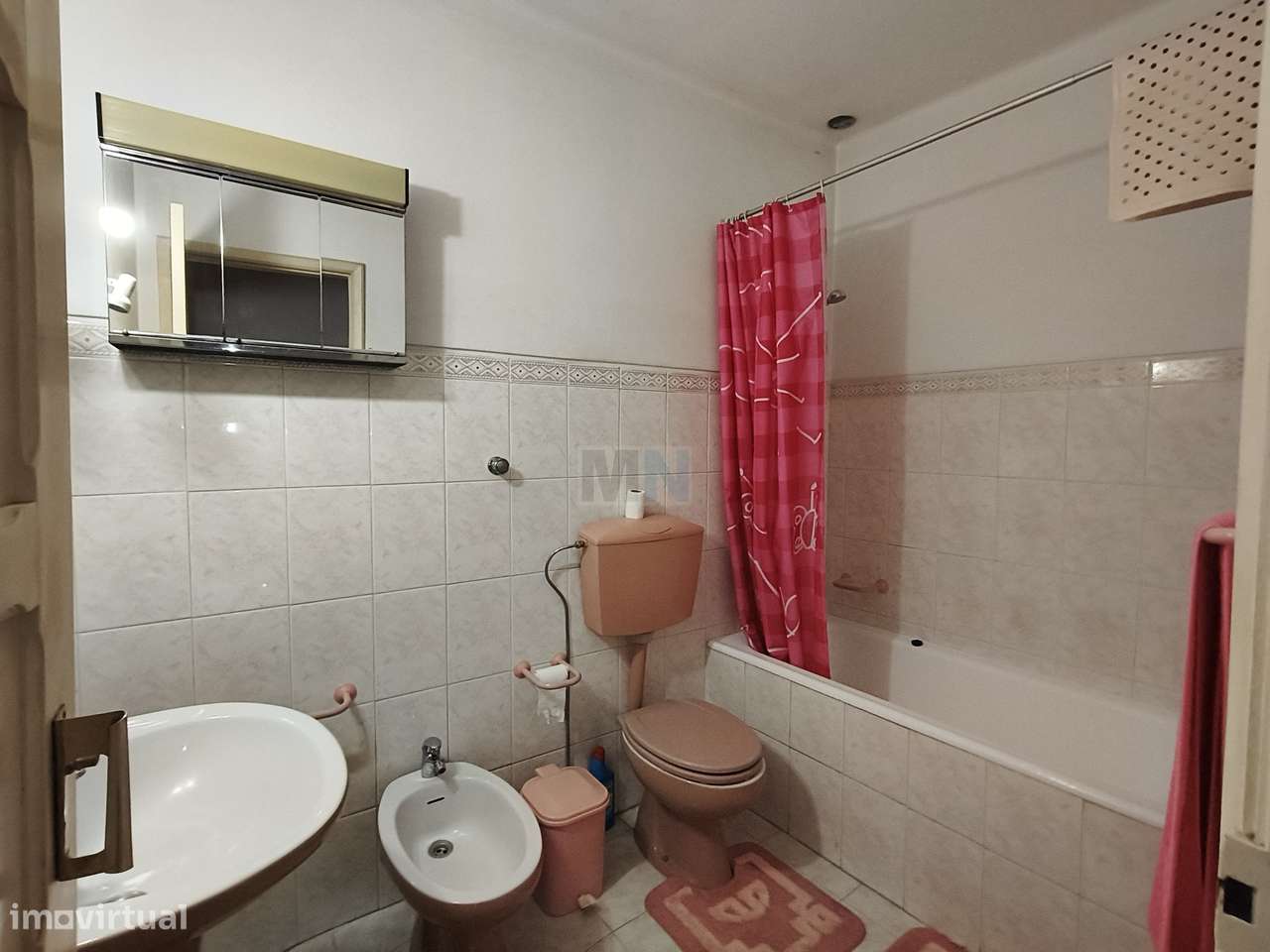 Moradia com grande potencial no Centro de Cantanhede -3 pisos+sótão - Grande imagem: 4/29