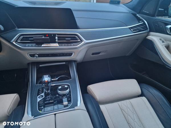 BMW X7 M50d sport - 13