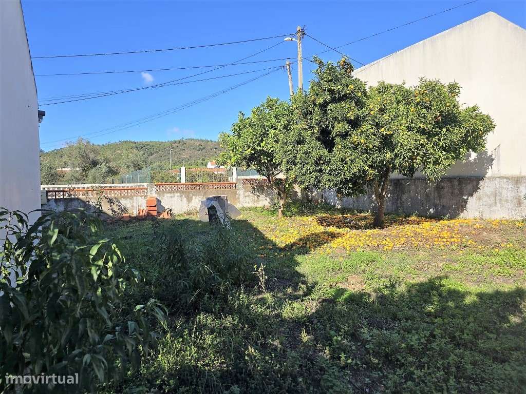 Moradia com Garagem e Quintal - Grande imagem: 4/22