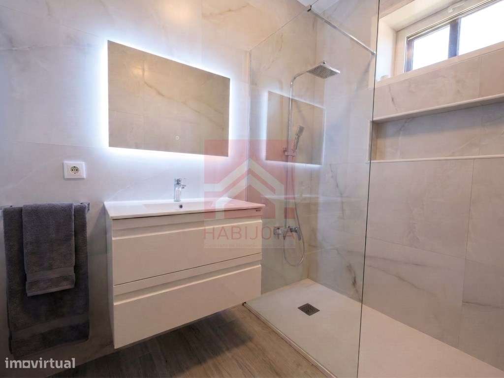 Apartamento T2 recuado em Fânzeres, Gondomar-21