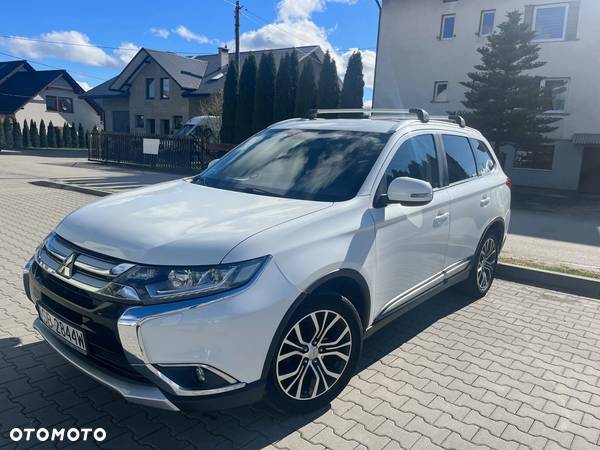 Mitsubishi Outlander 2.2 DID Intense + 4WD - 1