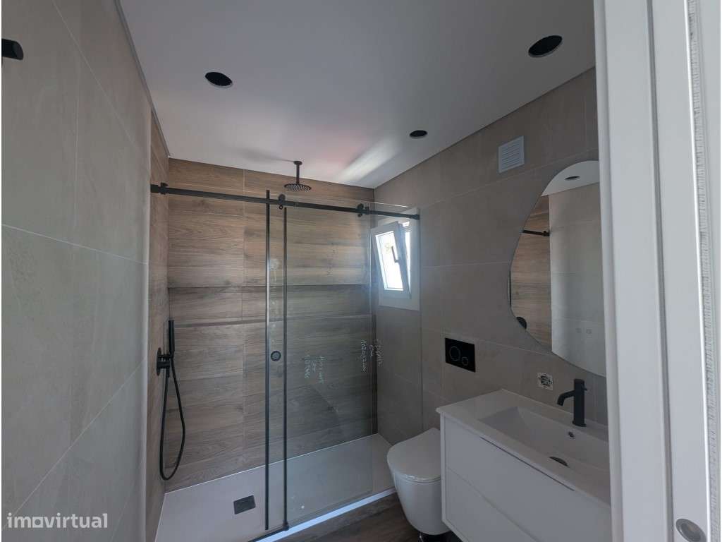 Moradia T3 com 2 suites em Quinta das Laranjeiras Fernão Ferro-12